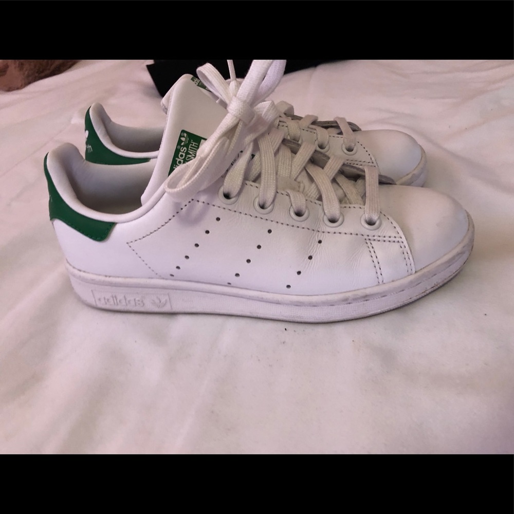 Women’s Adidas - stan smith